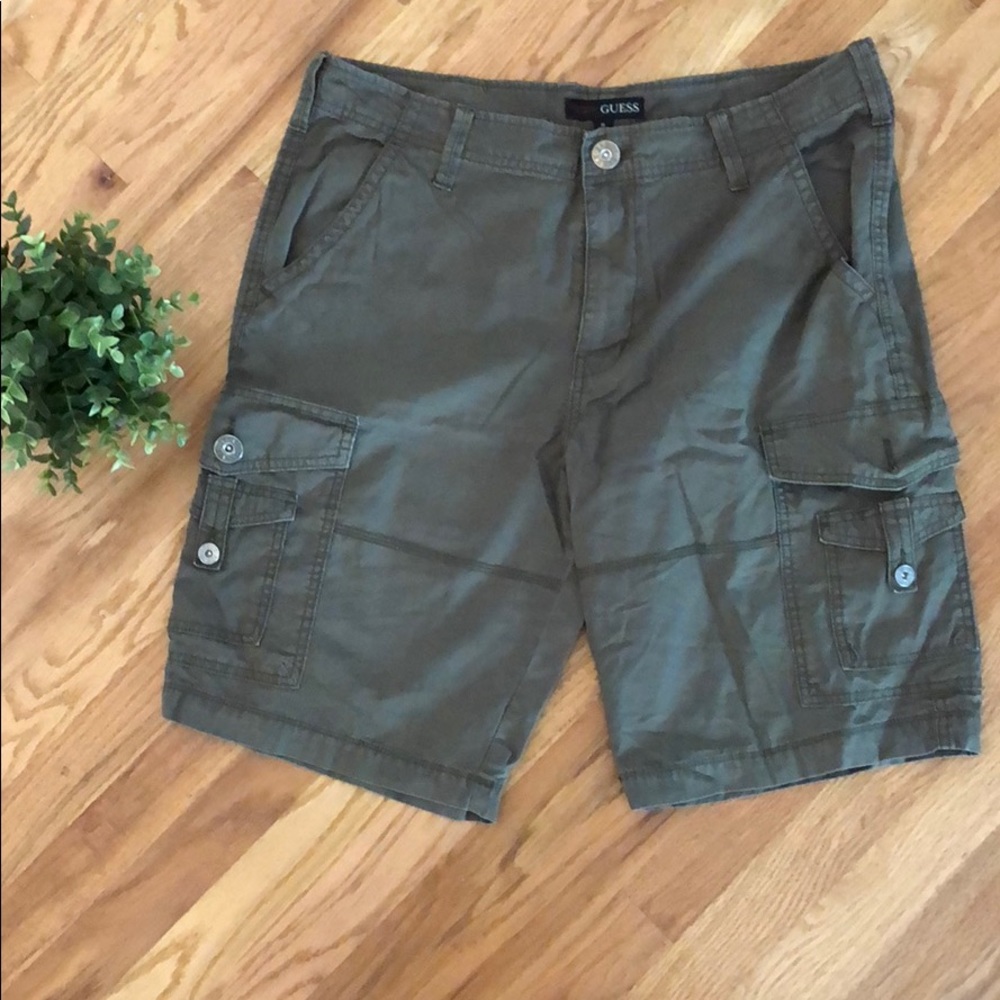 Guess Men’s Cargo Short Size 36